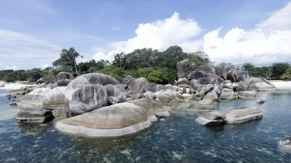 Belitung Tour Packages and explore Tanjung Tinggi Beach